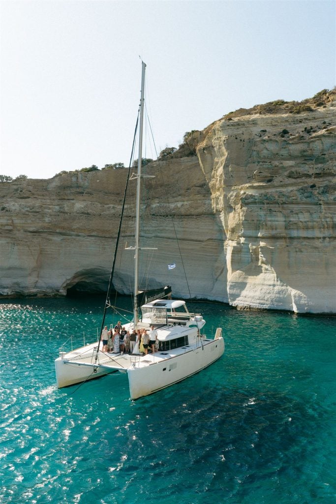 Intentional wedding tips: weekend getaway with excursions on your day